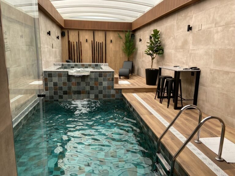 Dónde encontrar habitaciones con piscina privada en Madrid