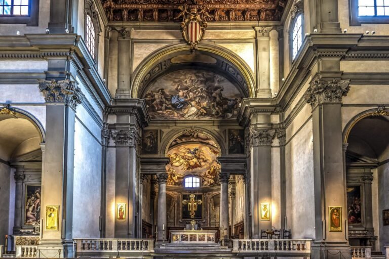 Cómo es el interior de la Catedral de Florencia