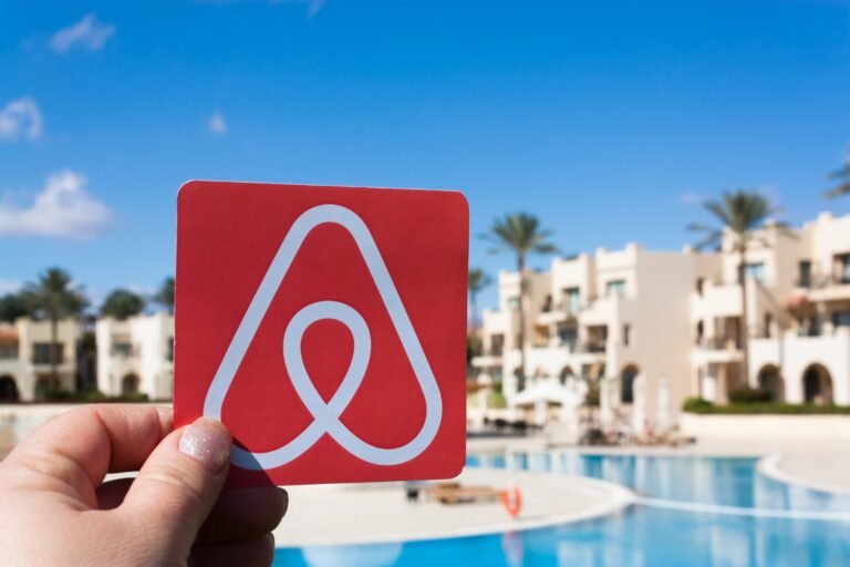 Qué es la app de Airbnb y cómo funciona: guía completa
