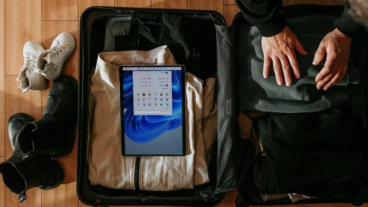 maleta lista para una aventura inesperada