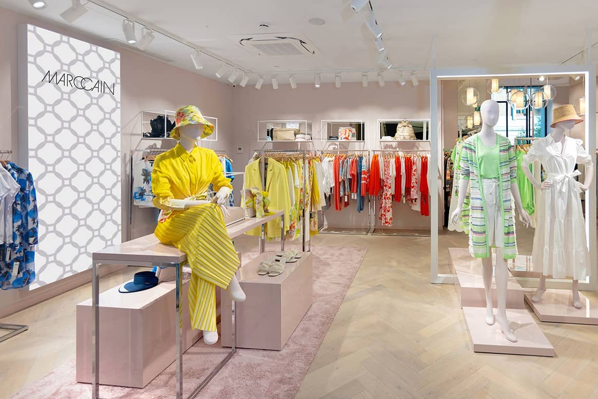 moda italiana asequible en escaparate