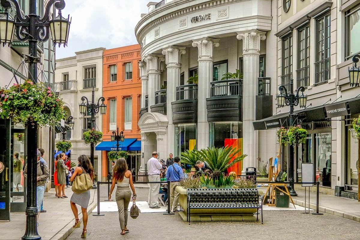 outlets en los angeles con ambiente vibrante