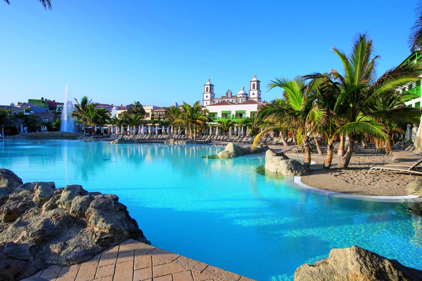 piscina del lopesan villa del conde resort