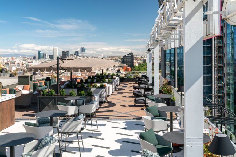 Dónde comer cerca del Teatro Lope de Vega en Madrid