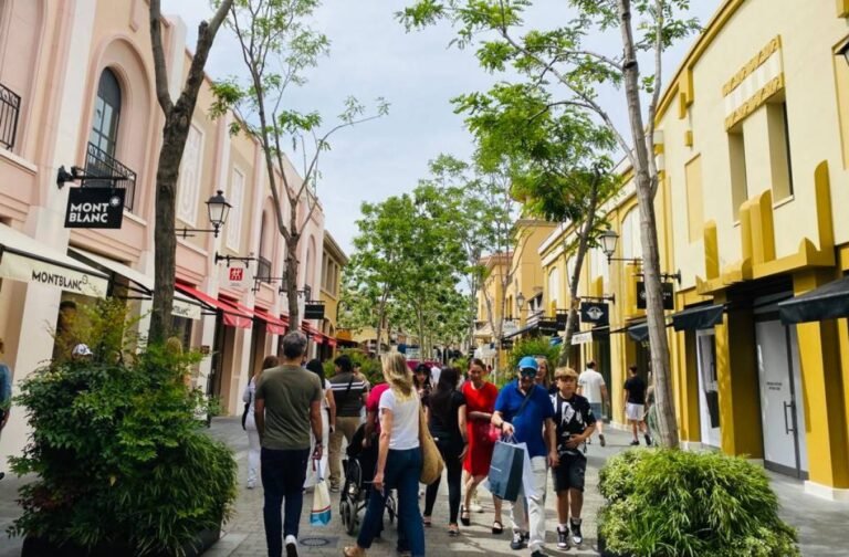 Dónde encontrar las mejores ofertas en Las Rozas Village