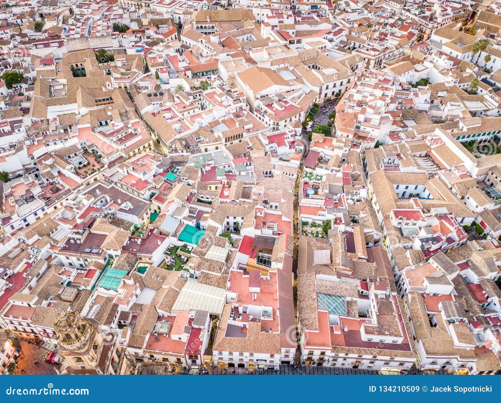 vista aerea de cordoba con urbanizacion