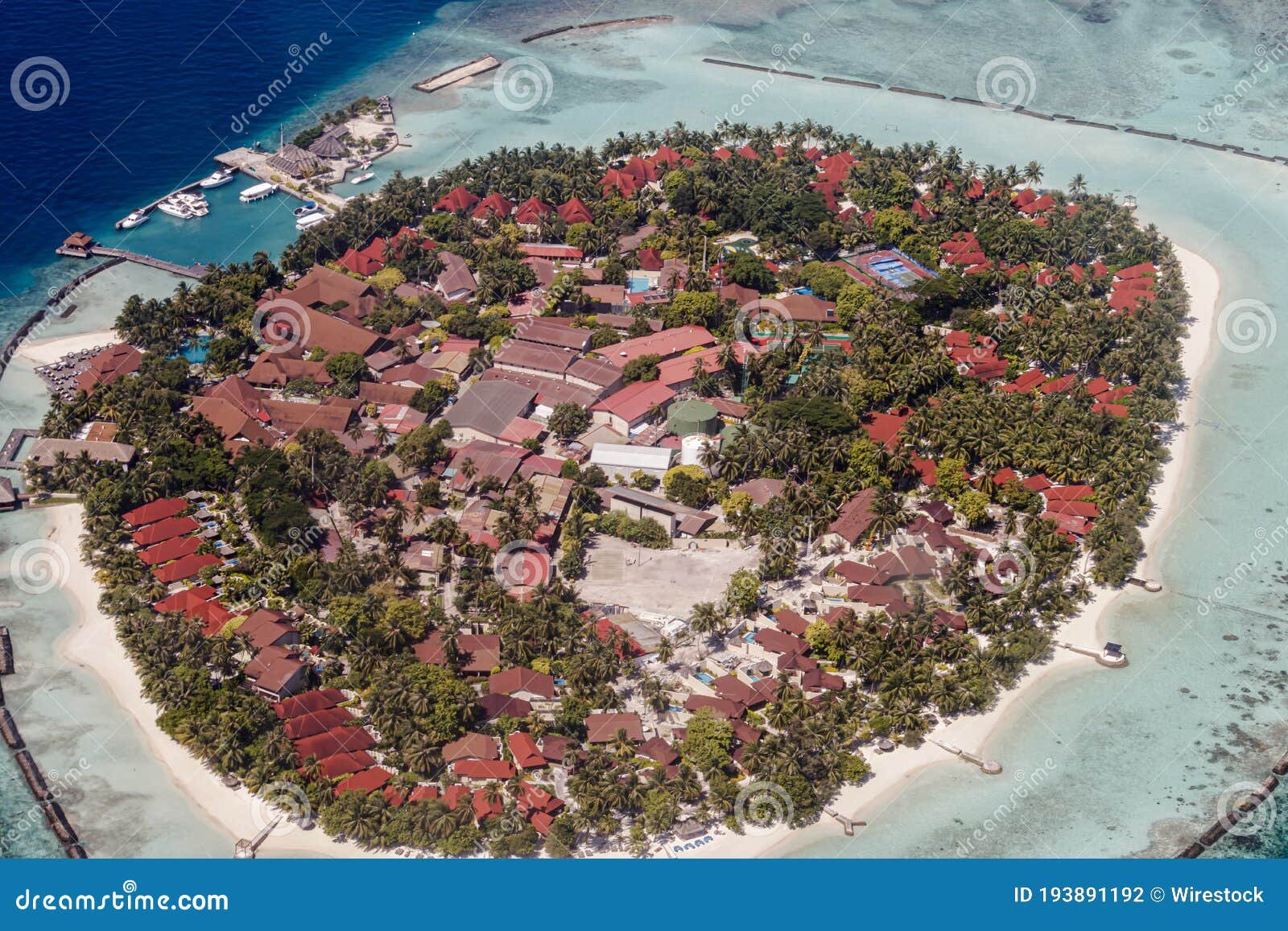 vista aerea de kurumba maldivas