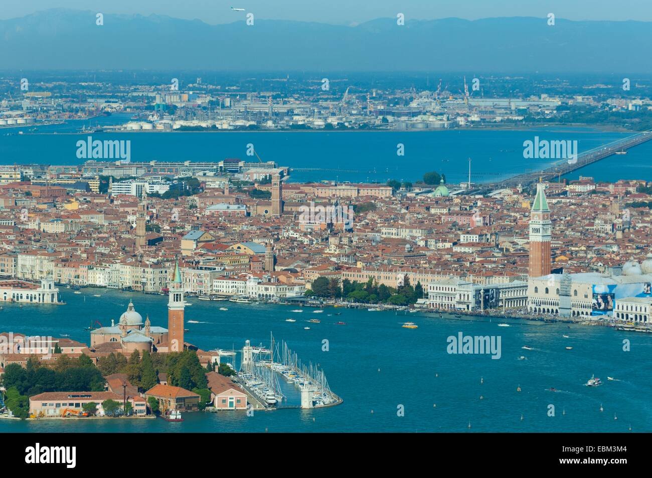 vista aerea de venecia mestre