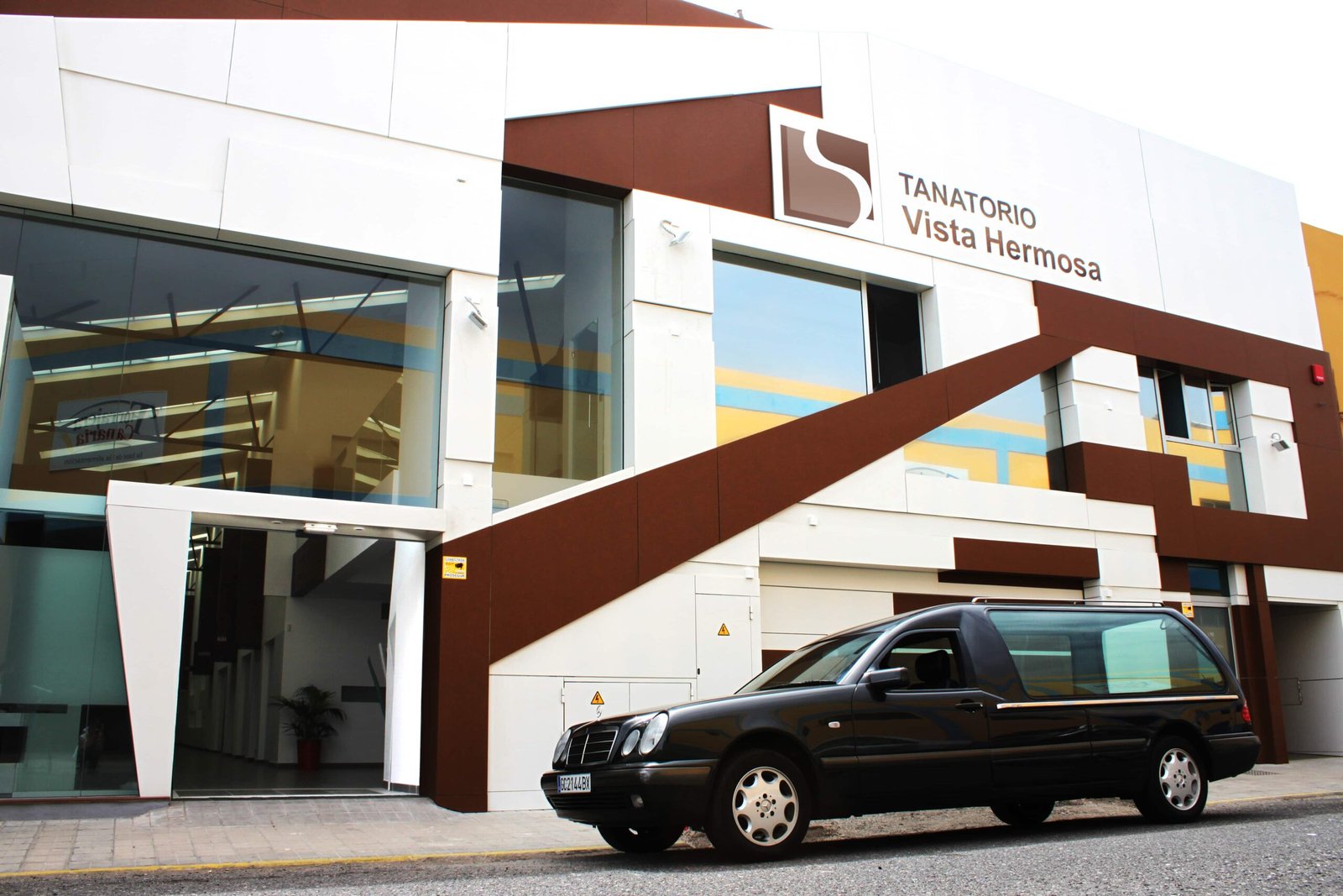 vista del tanatorio san juan de la cruz scaled